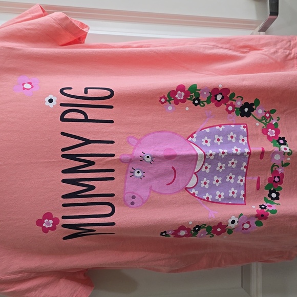 Peppa Pig Tops - Peppa Pig "Mummy Pig"‎ T-Shirt Size Large